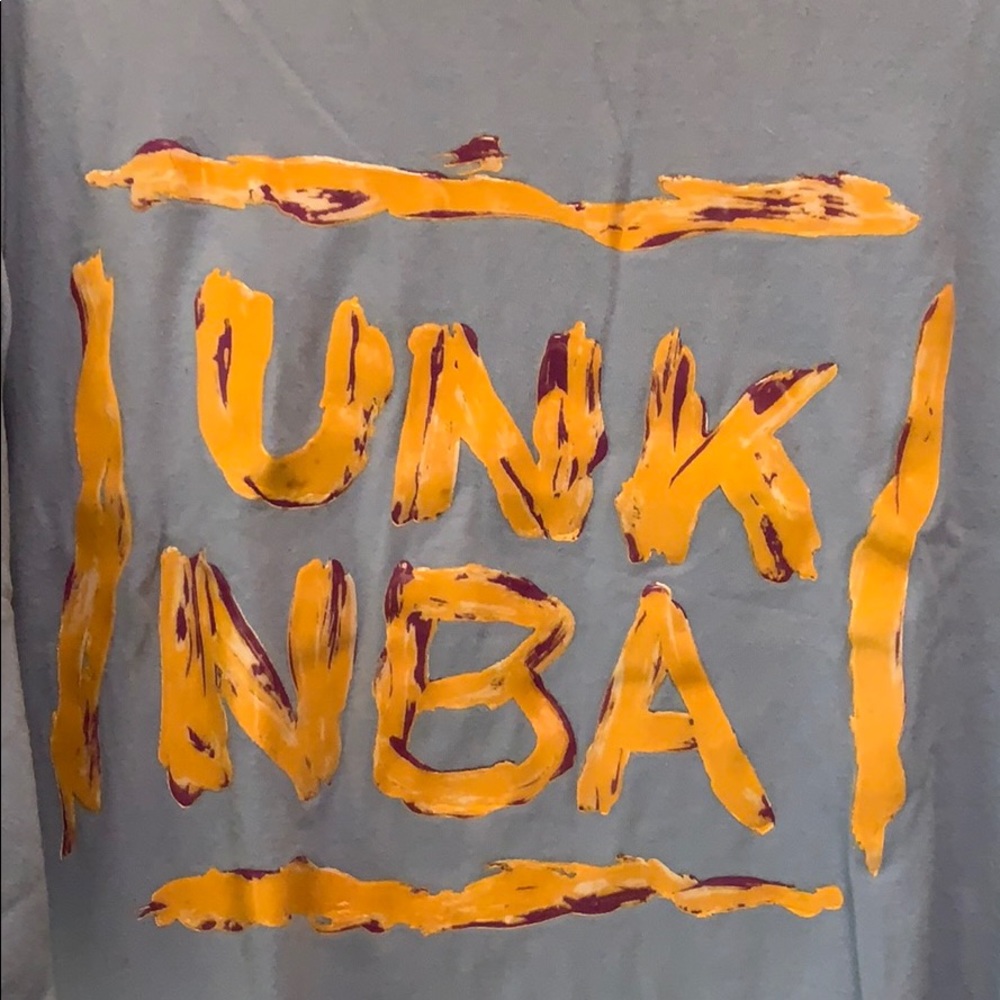 Unk NBA tee - Picture 2 of 2